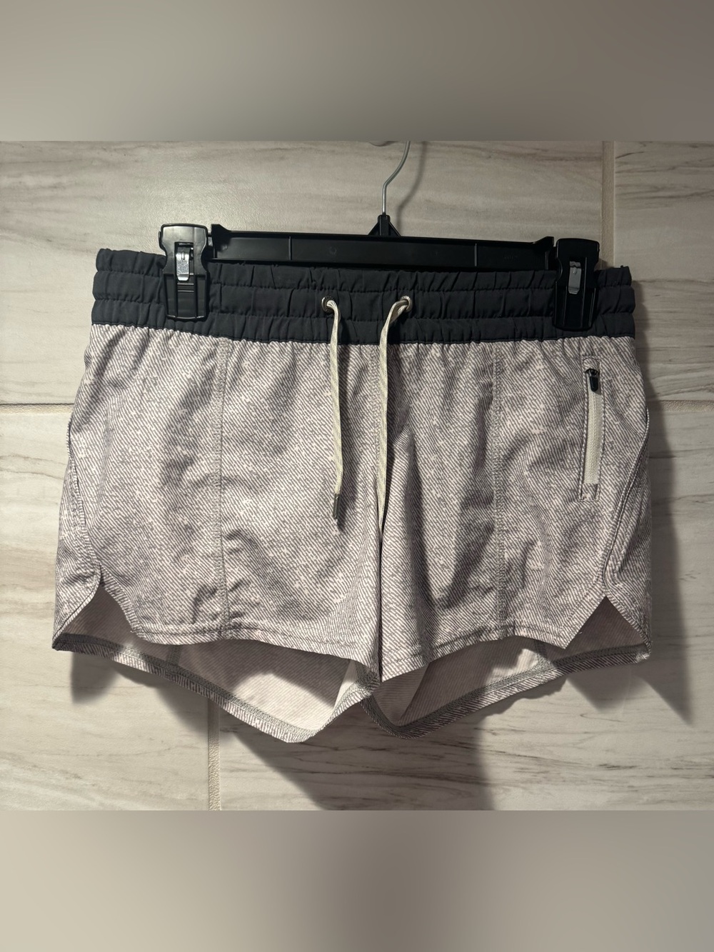 Women's Vuori  Light Gray Active Drawstring Shorts Size X-Small